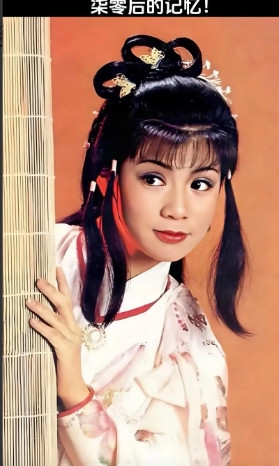 1985年，翁美玲服下安眠药后，又打开了煤气自杀，她去世时，脸上没有任何痛苦的痕