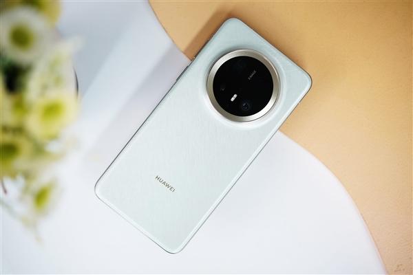 【华为Mate80系列将搭载思特威SC595XS】据数码博主的爆料，华为新机将
