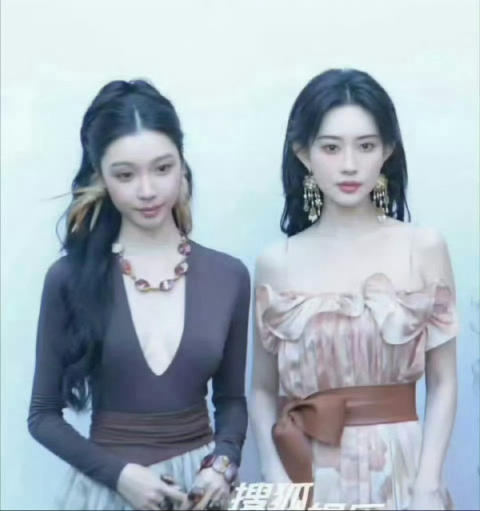 想起了易梦玲孟子义的同框照，两人区别太大了！易梦玲又瘦又