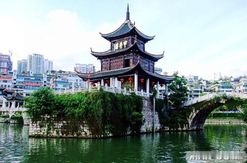 贵州省只有1个县级市的地级市1.贵阳（清镇市）2.毕节（黔西市）3.黔东