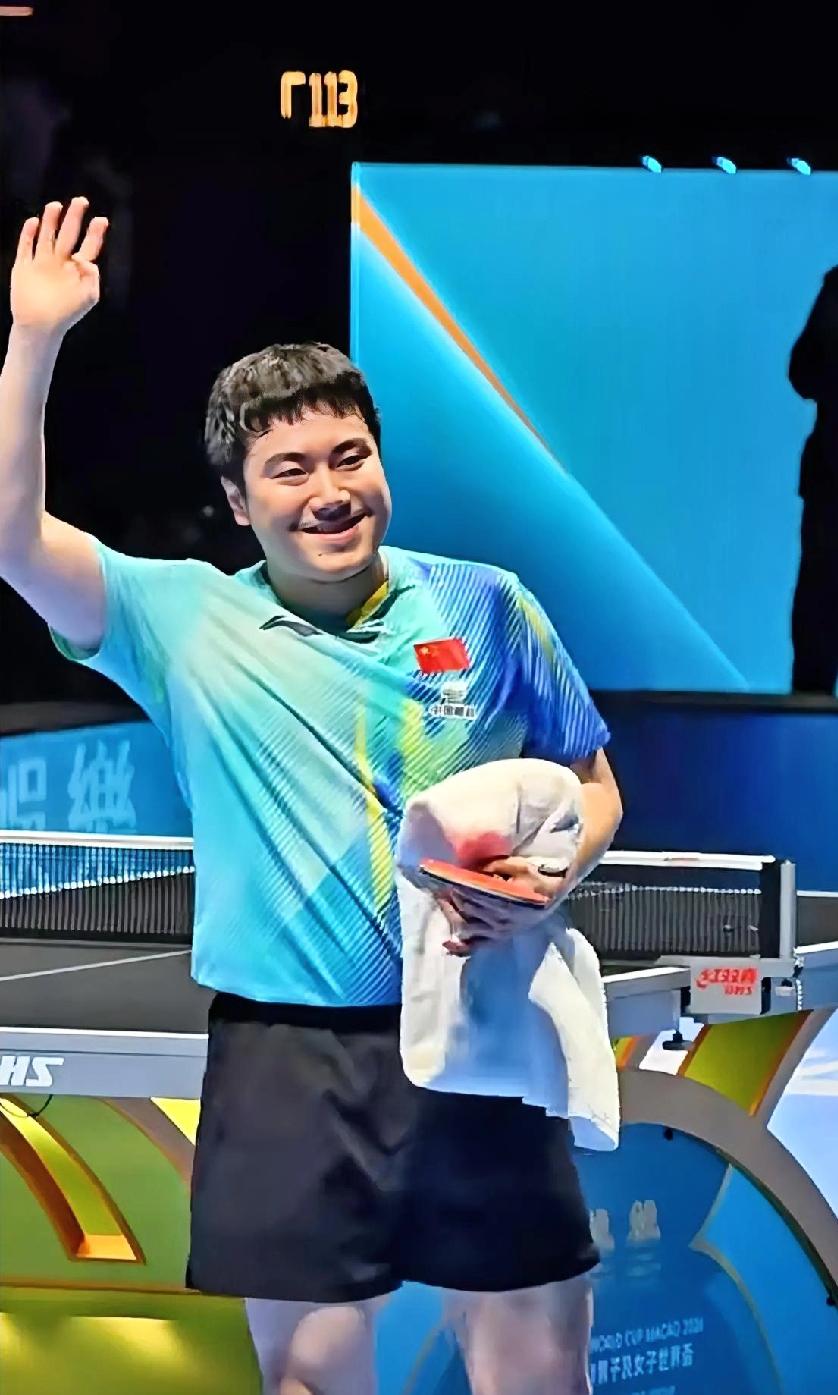 陈垣宇被淘汰了没哭，周启豪被淘汰了也没哭，梁靖崑被淘汰了真哭了。尤其是梁靖