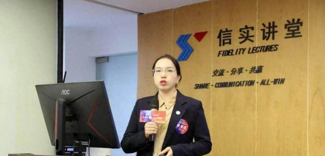 万万没想到！那个被公安局政委女儿顶替上大学的罗彩霞，后来当了律师！2004年的