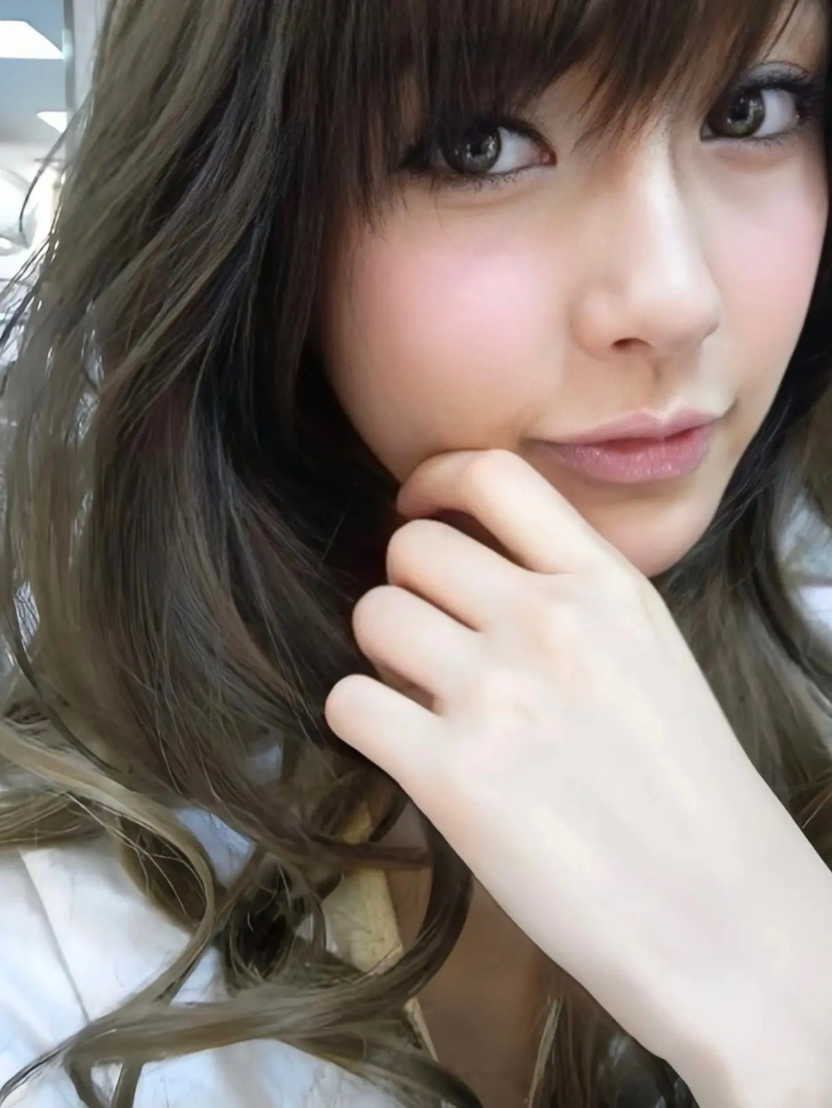 第二张完全时代的眼泪美图秀秀初代用户都能秒懂的系统自带的美女示例图…..✨