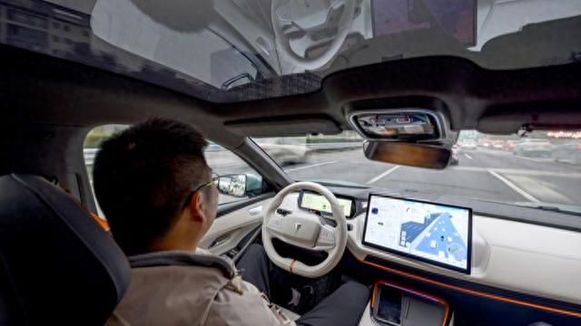 L3自动驾驶用上专用号牌, 距离普通人开上还有多远?