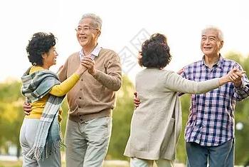 事实证明：你越不在乎，日子越在乎你。江西有位王老太，生前顿顿咸菜，病了硬扛着
