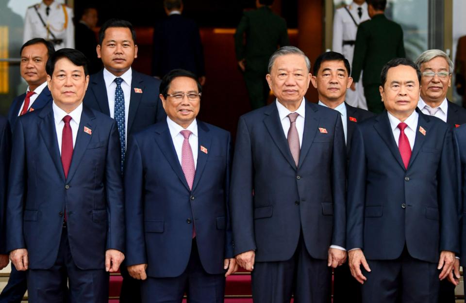 越南重回"四驾马车"架构权力机制？ 目前，越南政坛正卡在权力交接的关键节点。