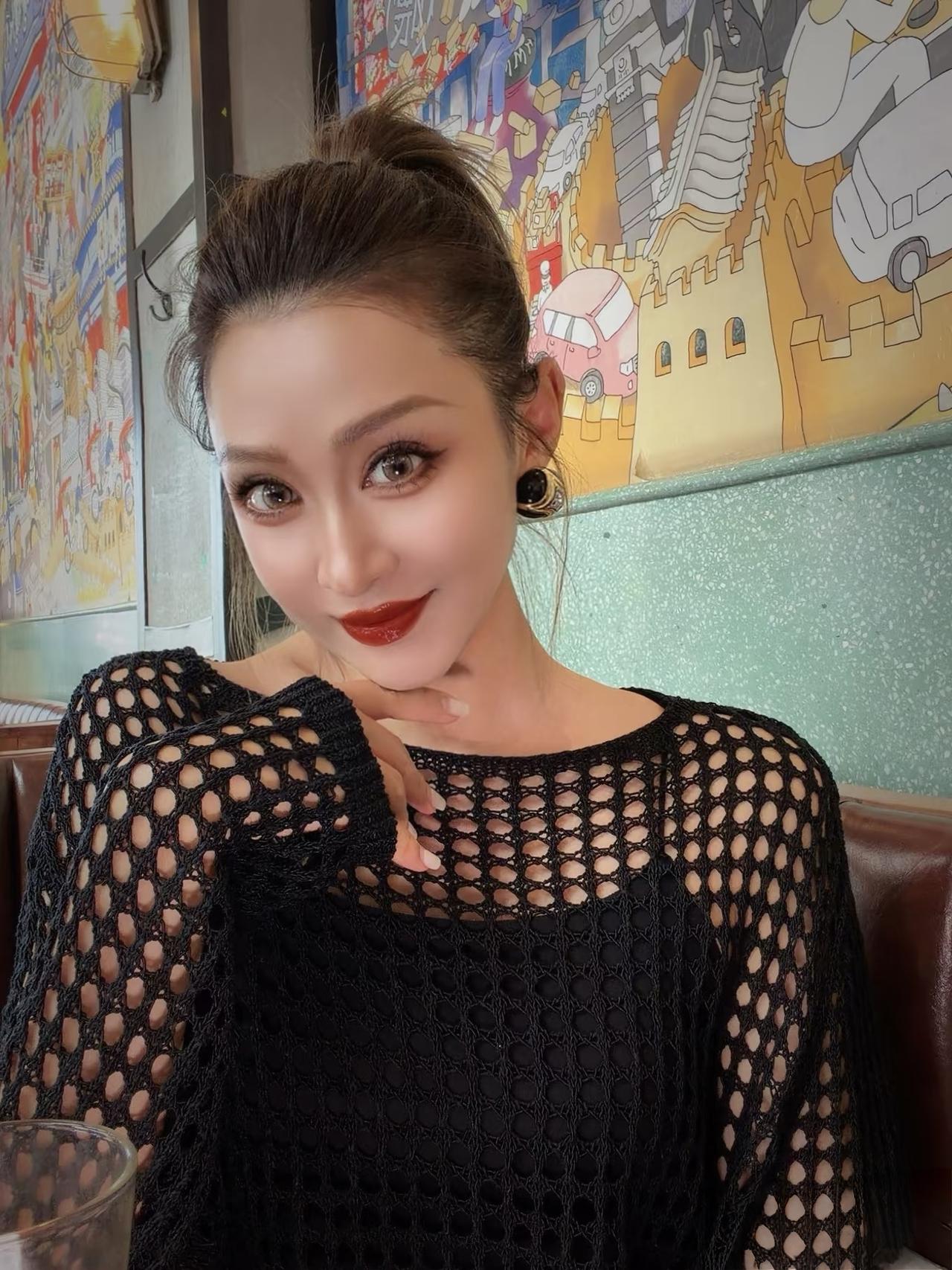 女人如何穿出含蓄的性感?