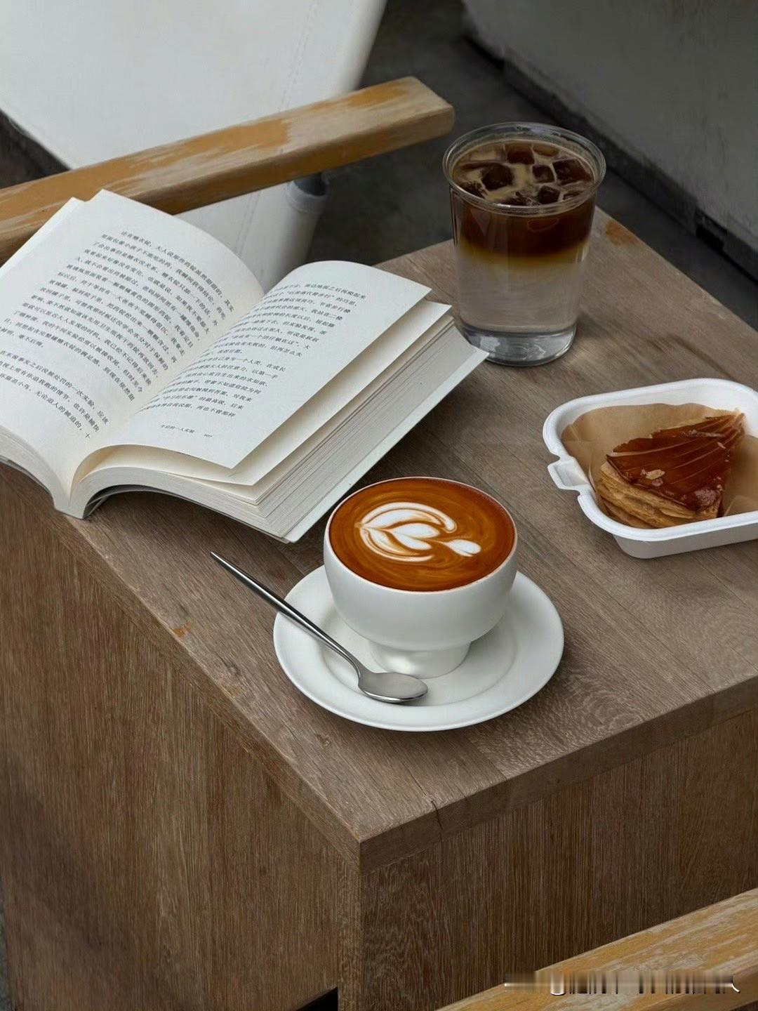 这个世界，不会偏爱任何一个不劳而获的人，也不会，辜负任何一个默默努力的人。