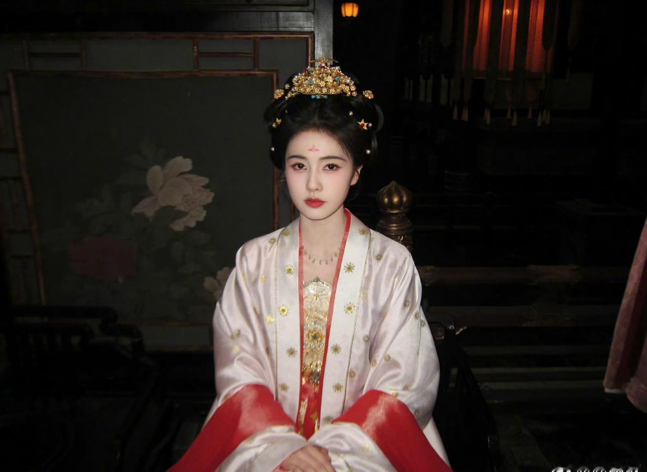 白鹿白鹿李佩仪白鹿唐宫奇案之青雾风鸣人海茫茫，有幸遇见你，往后余生，愿你平