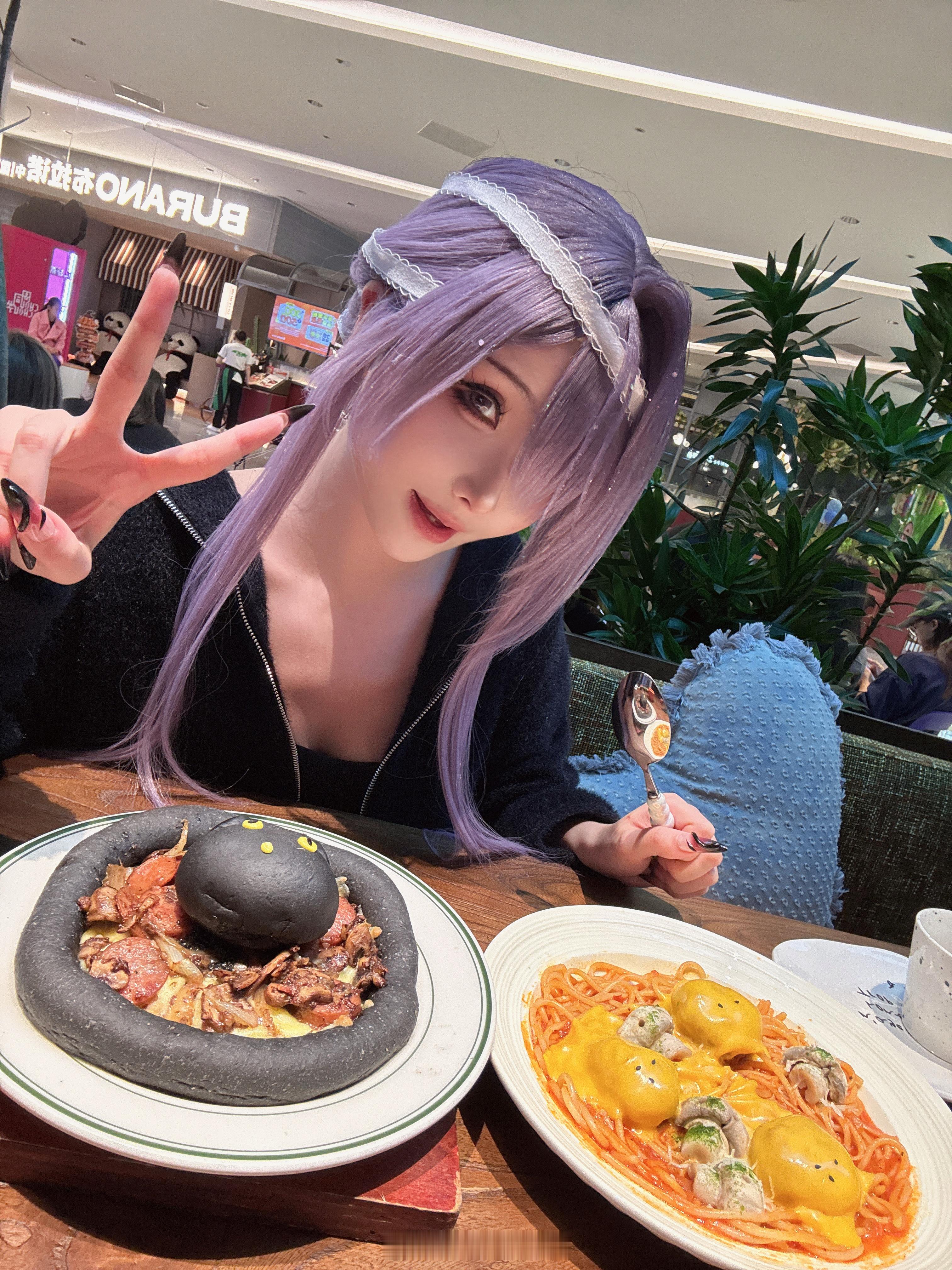 🎃万圣节快乐！！！🎃（万圣节的好处就是拍完可以直接奇装异服去炫饭）​​​