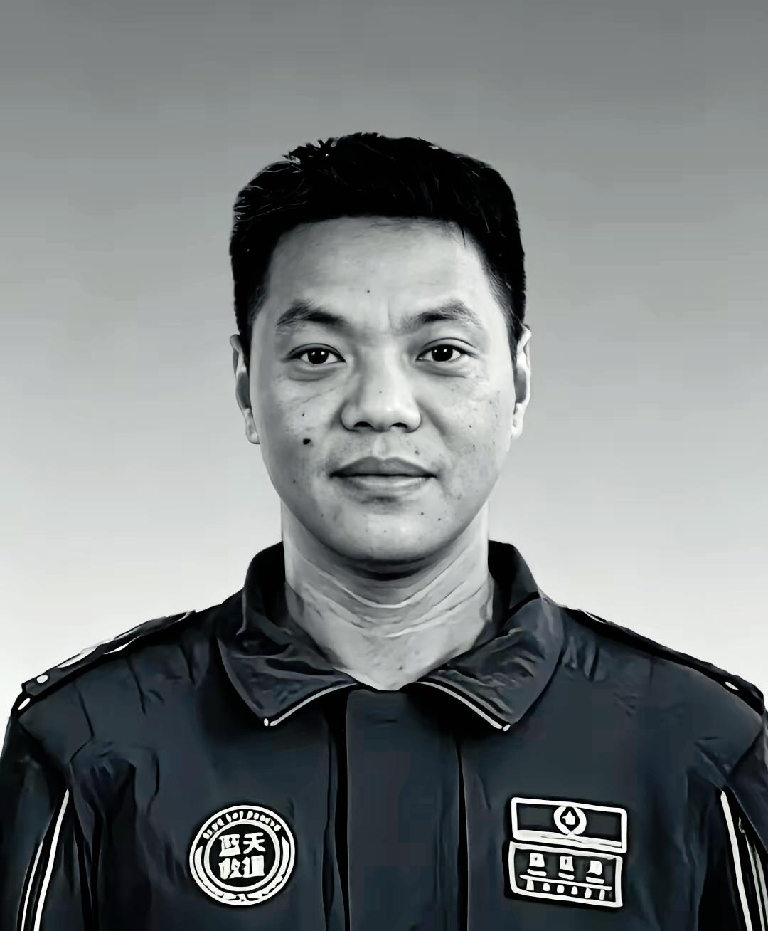 痛心！39岁蓝天救援副队长陈延寿，雪山搜救不幸牺牲！云南瑞丽市蓝天救