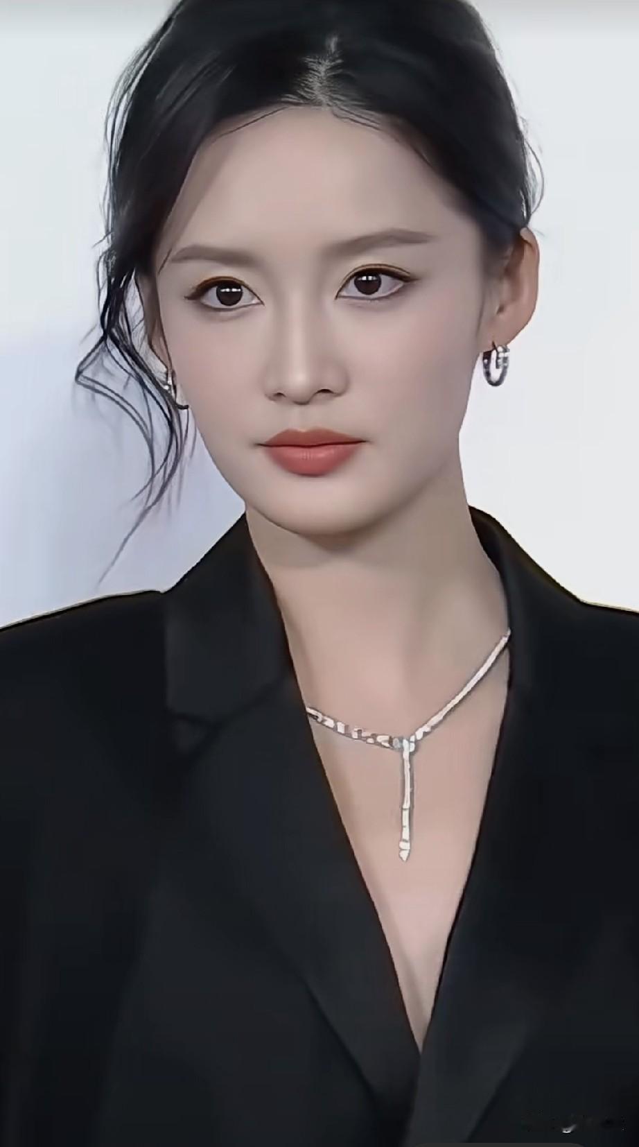 李沁太美了吧，大家喜欢吗？
