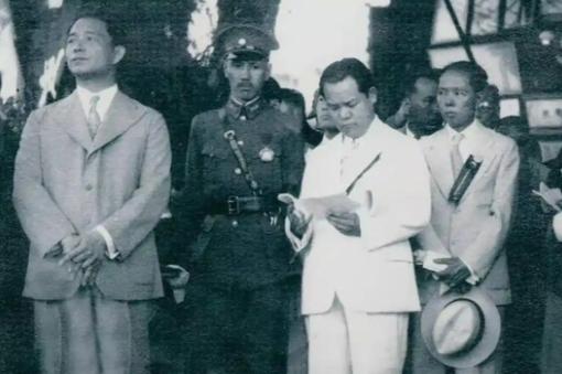 1938年，汪精卫叛逃气得老蒋直拍桌子对戴笠下死命令必须让他死！绝不能让他活着到