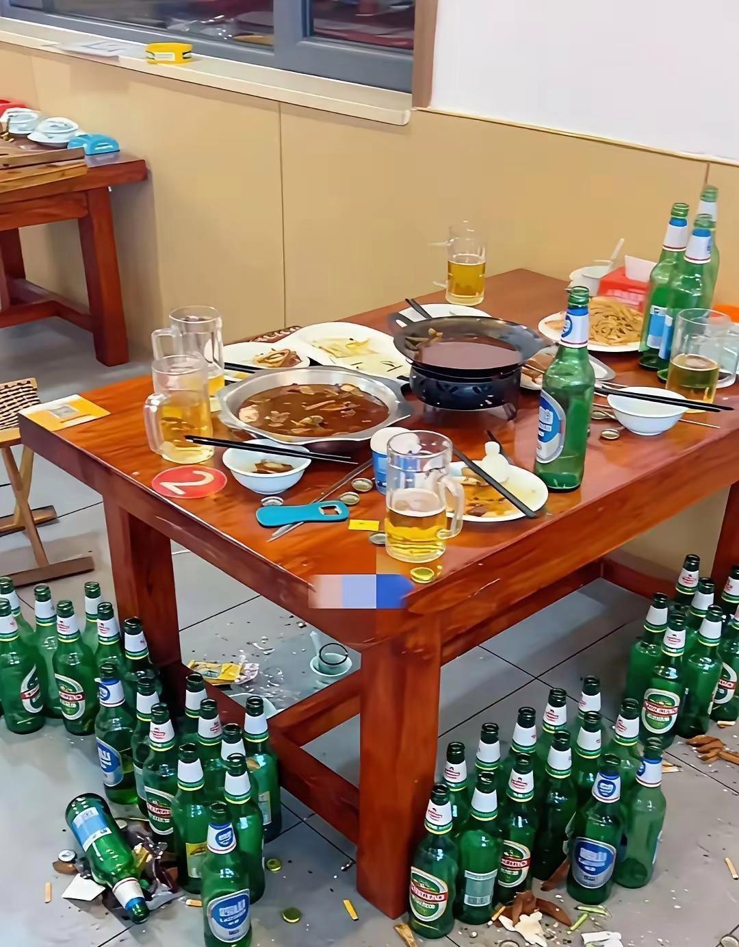 猜猜几个人喝的