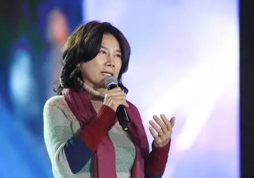 海尔市值为什么那么低_董明珠与美的_董明珠和张瑞敏谁厉害