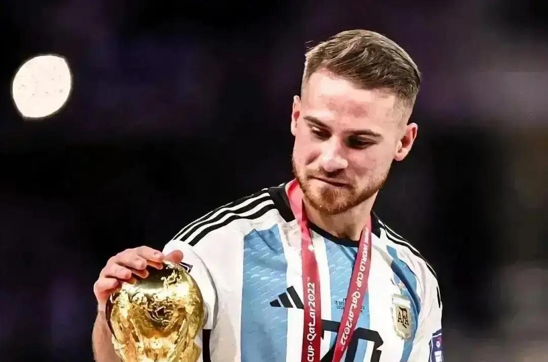 1.2亿砸不动！切尔西把恩佐锁死标价是标价，真掏钱也不卖。伦敦晚旗报说马雷