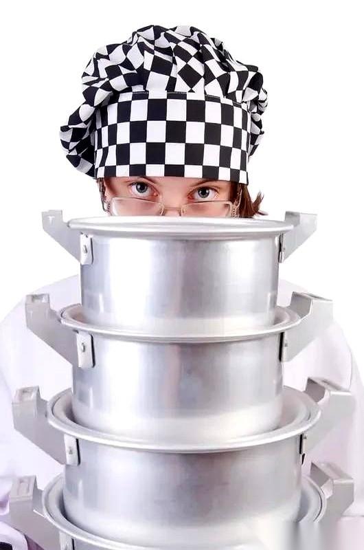 又开始折腾了。哐当一下，把胆小的都给颠下去。你慌了没？你要是卖了，那人家就得