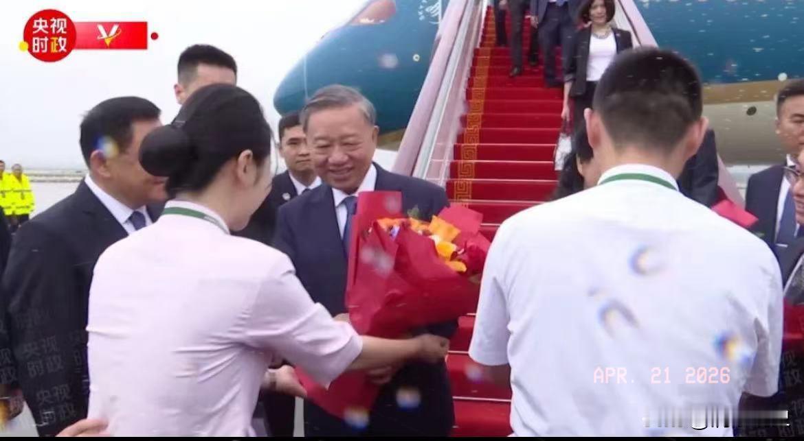 这次访华潮出现了一个非常耐人寻味的现象，不管是什么国家，在中国进行完访谈之后都会