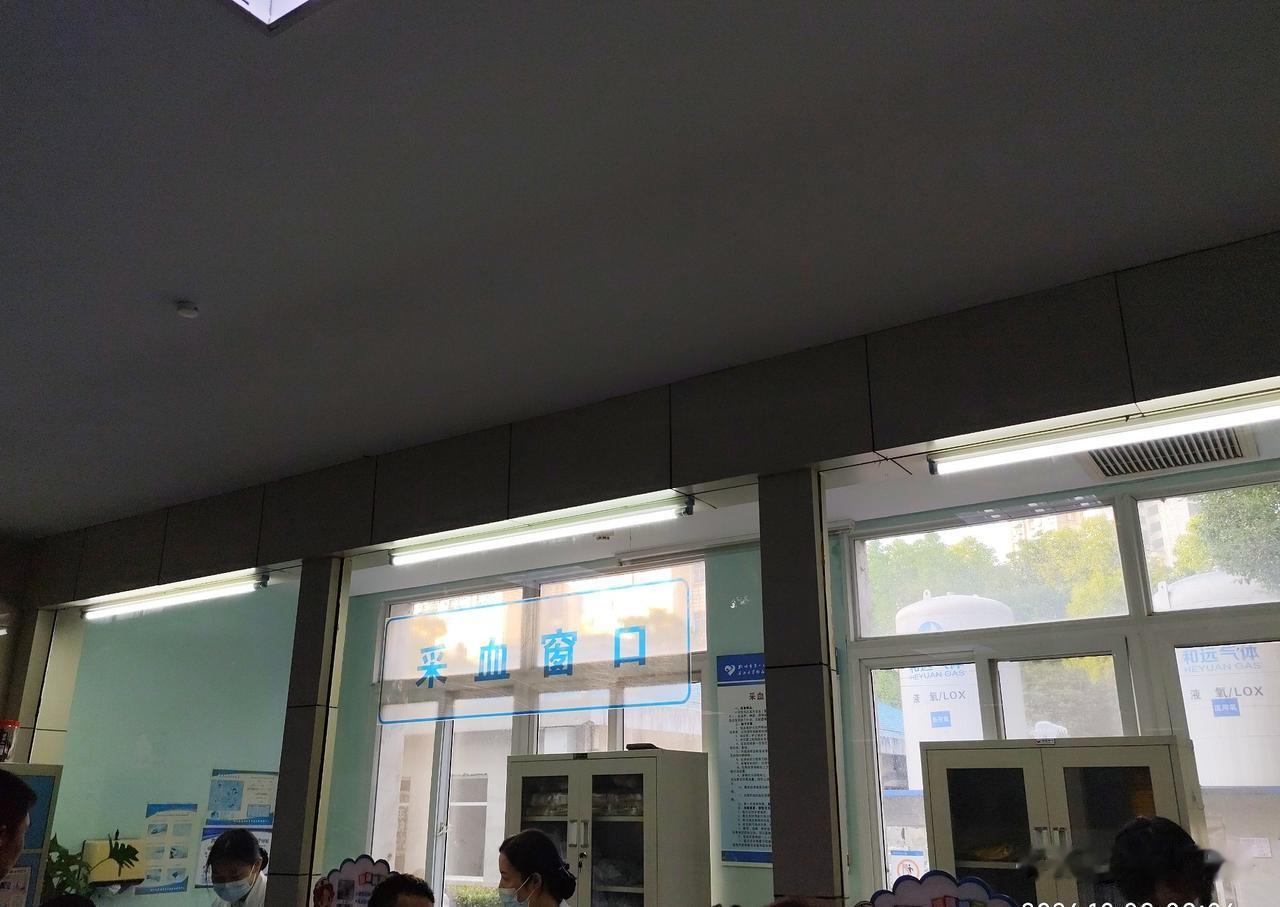 荆州中心医院和荆州一医的体检部对比:1、荆州中心医院体检在5号综合楼的4楼一层