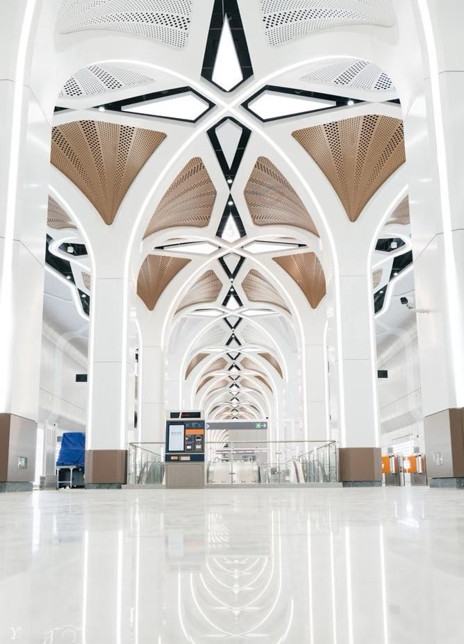 13号线即将开启。深圳地铁13号线即将在月底开通，南起于南山区深圳湾口岸站，