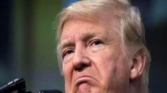 美国彻底看不懂了。它派人把委内瑞拉总统马杜罗抓了，专机押走。结果，中国没动手。它