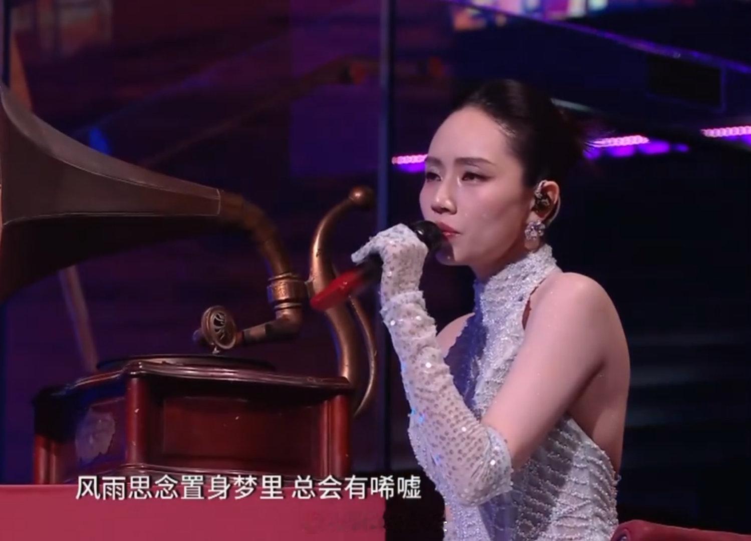 刘惜君全开麦好稳刘惜君演唱一生所爱听刘惜君唱经典影乐，是耳朵的顶级享受。全开麦