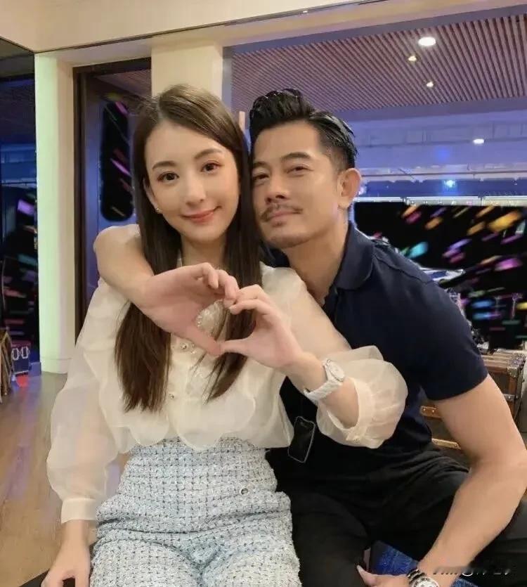 都说郭富城看中方媛的生育能力，所以才会娶她，但是却舍不得给她花钱啦。拜托，方