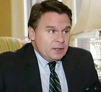 美国议员、有反华劳模之称的克里斯·史密斯对媒体说：“历史上日本与中国斗，从不吃亏