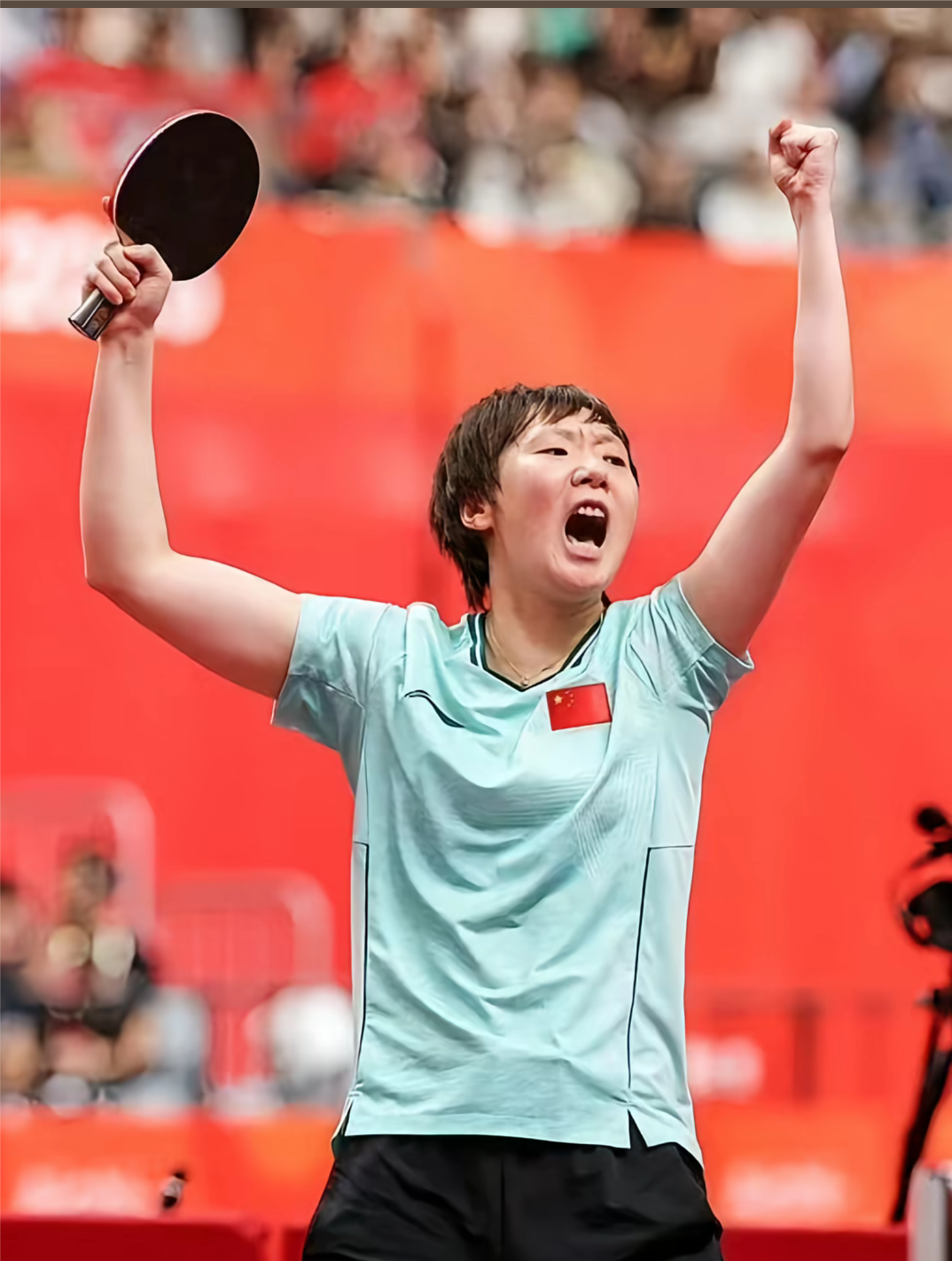 王曼昱女单夺冠：真正厉害的人，从来不是靠“运气”站上巅峰赛场上的最后一球落地时，很多人第一反应是激动