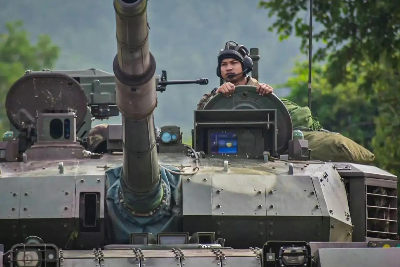 中国出口泰国的vt4坦克炸膛了，然而泰国士兵却纷纷点赞中国坦克。最近泰国和