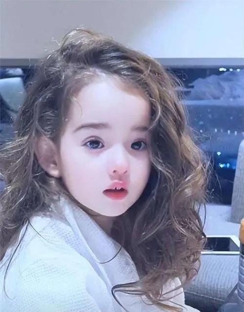 #为什么说“混血儿”会更聪明一些#这说法可能跟“远亲结婚孩子聪明”的老话沾边，觉