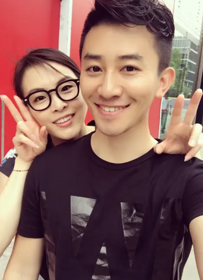 吴敏霞结婚8周年老公帅气儿女双全超幸福