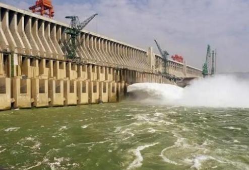 为什么美国不敢炸三峡大坝？不夸张的说，只要美国人想活着，就不敢对三峡大坝下手，美