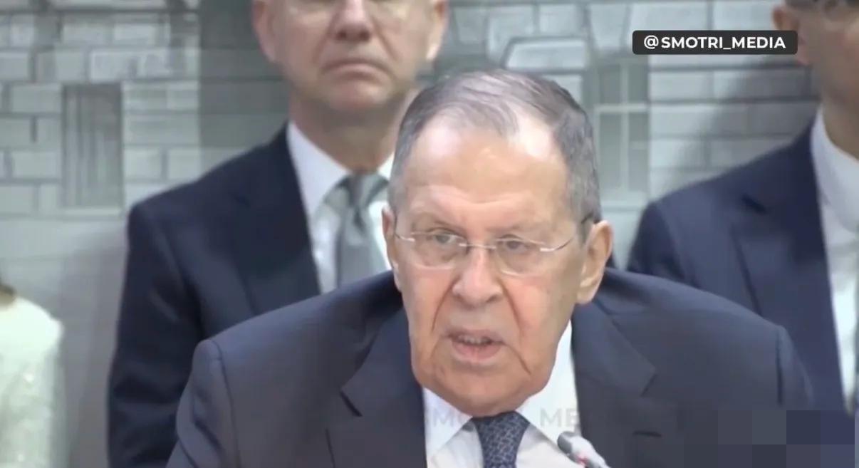 俄罗斯外长拉夫罗夫今天说：“所有遭受美国和以色列侵略的国家都是我们的战略伙伴。我