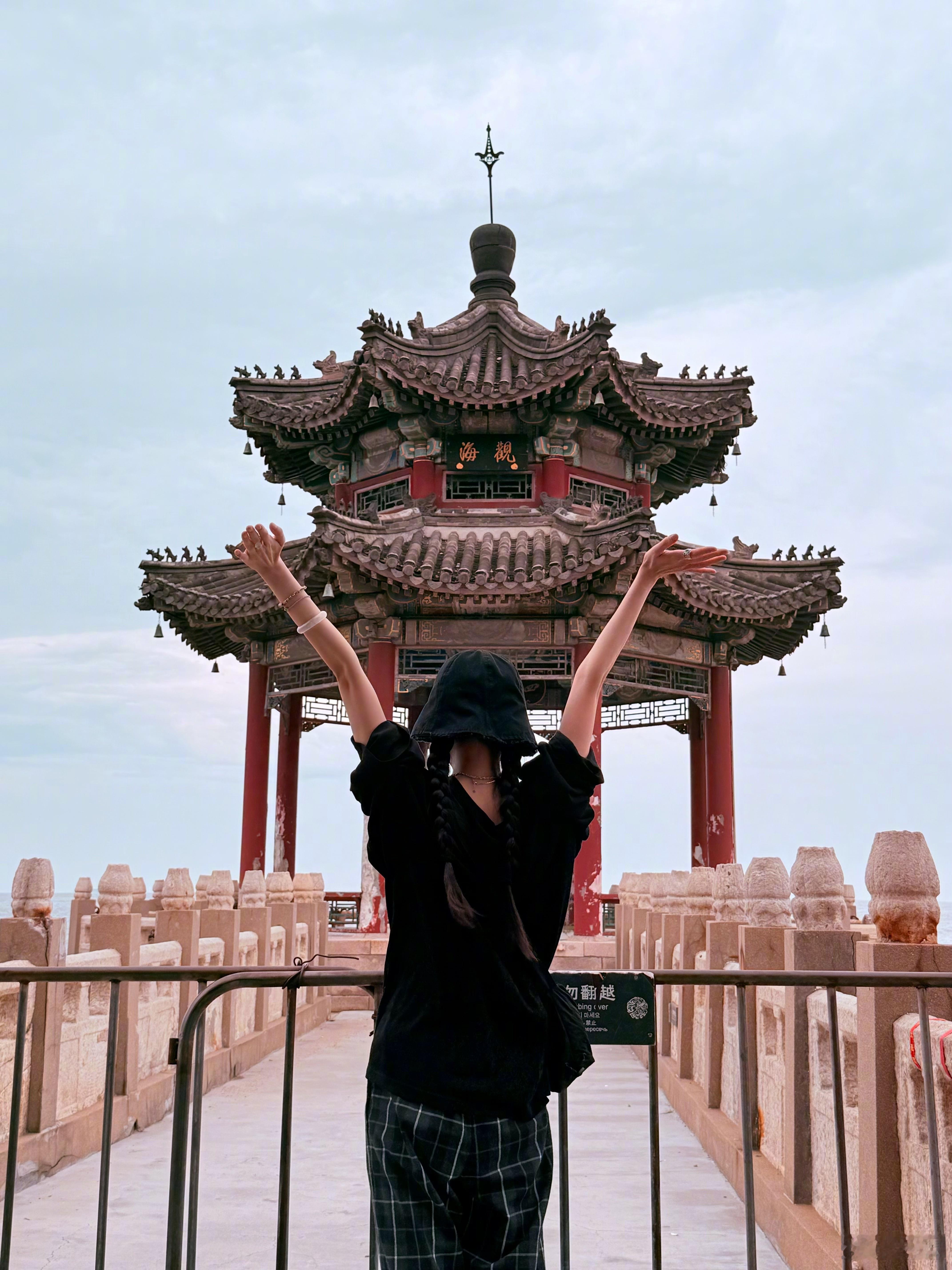 P1:秦皇岛老龙头景区观海亭p3:秦皇岛天下第一关景区-瓮城p5:秦皇岛天下第一