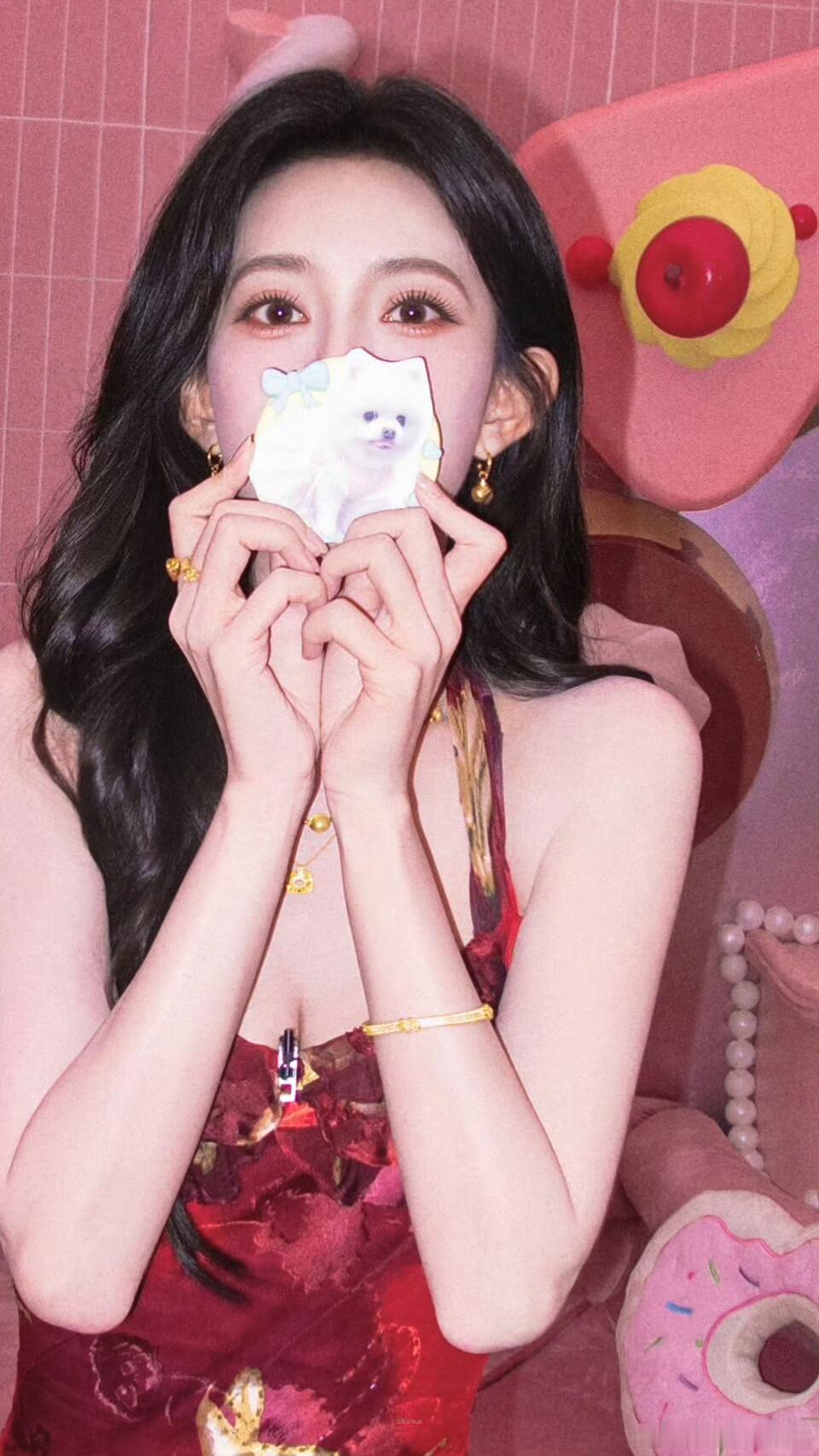 孟子义港风长裙造型孟子义✖️Hi6综艺造型🌹挂脖红裙好明媚..