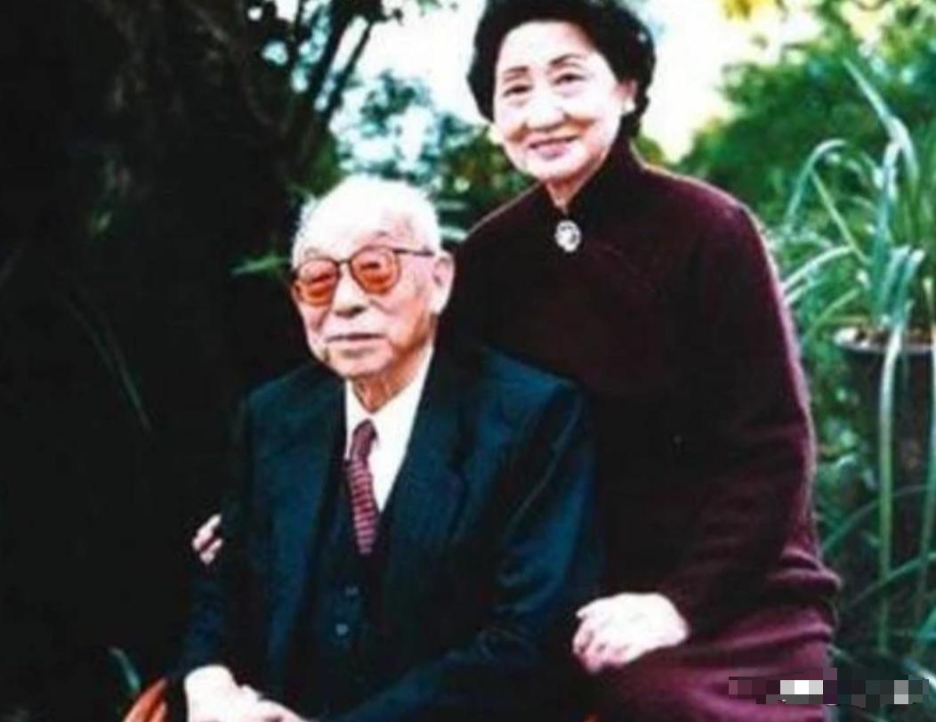 1991年那阵子，邓公诚心诚意请张学良回大陆，谁料张学良却直截了当撂下话：想让我