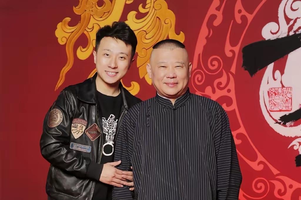 【为什么很多相声演员会选择加入德云社呢？】近日，著名相声演员杨进明先生的弟子一