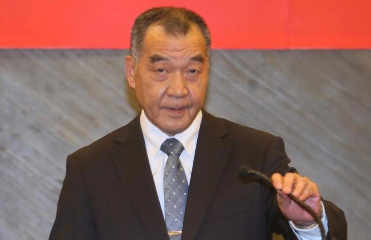 你要打多久我就陪多久！只要大陆战机敢越线，台军就开第一枪击落。台军这个喊话听起来