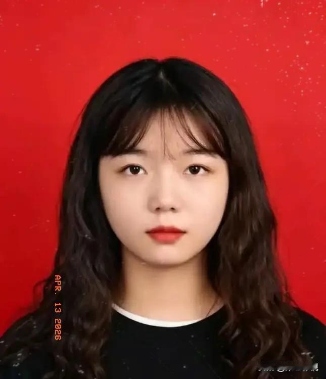 刘杨，女，汉族，重庆奉节人，奉节县平安乡咏梧7村村民。2024年9月11日，她在