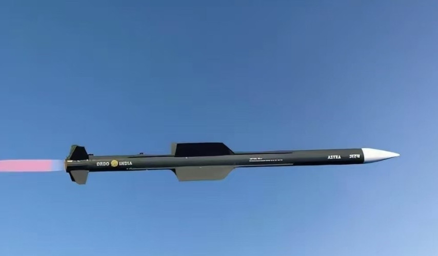 北约情报走漏风声，俄军反舰弹道导弹精确砸下，武器运输船大爆炸俄罗斯导弹又发威
