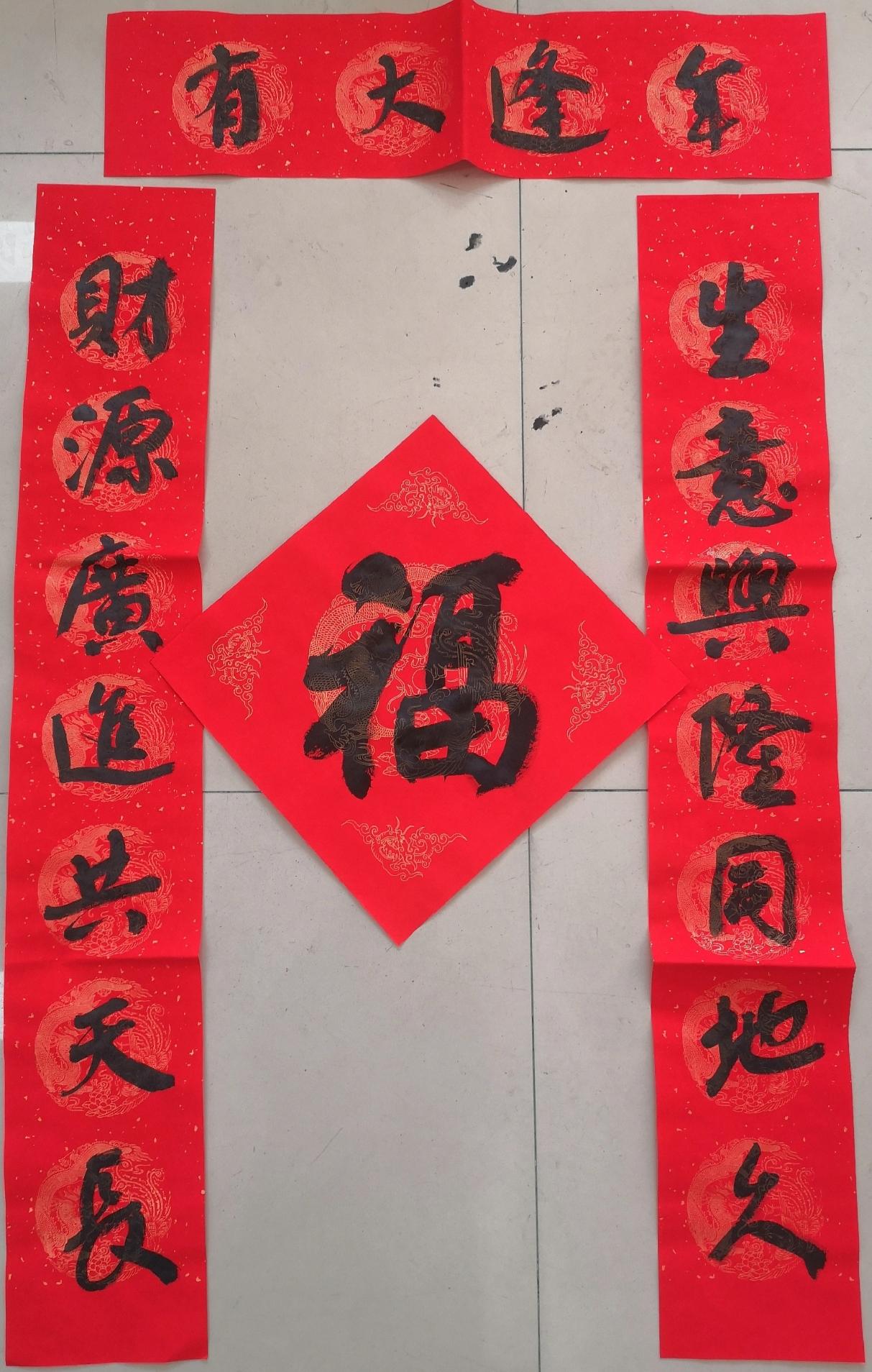 你会贴春联吗？其实很多人已经贴错很多年了！看到这个话题你可能不服气，一副对联有