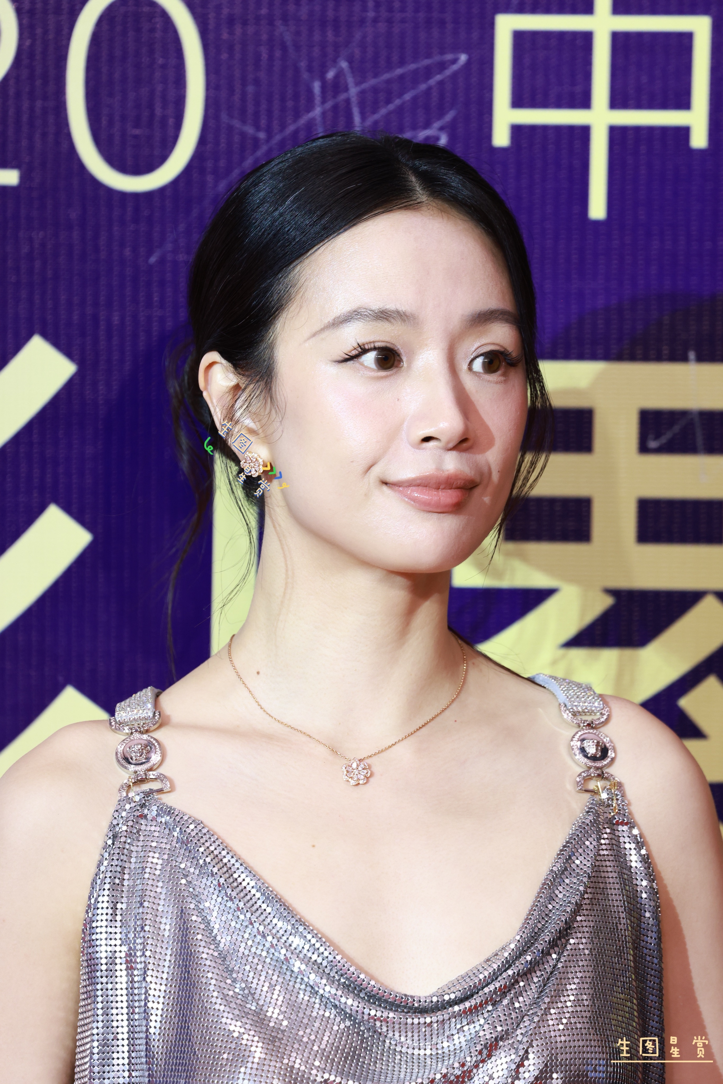第五届新时代国际电视节女明星红毯生图：李梦周旋陶慧敏曹斐然​​​