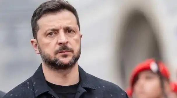 泽连斯基向全世界表明了自己的态度：乌克兰可以向俄罗斯投降，甚至乌克兰也可以不加入