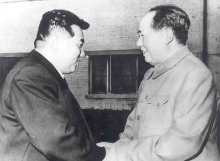 ☁1954年，金日成特意送了24箱苹果给毛主席，主席大手一挥，直接让警卫团