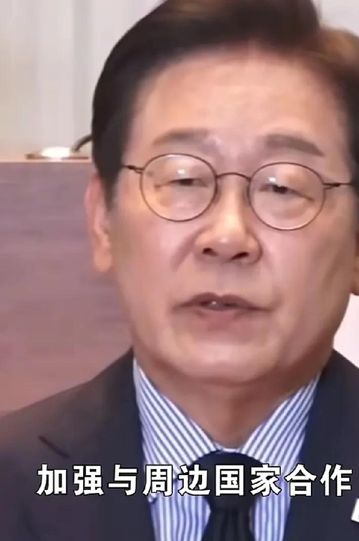 有没有发现韩国总统很多是穷苦百姓出身。李明博:小时候买最便宜的酒糟吃，经常吃