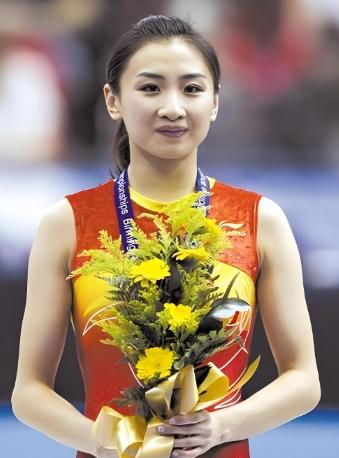 “退亲吧！”2019年，30岁的奥运冠军何雯娜怀孕5个月，与38岁身家过亿的离异