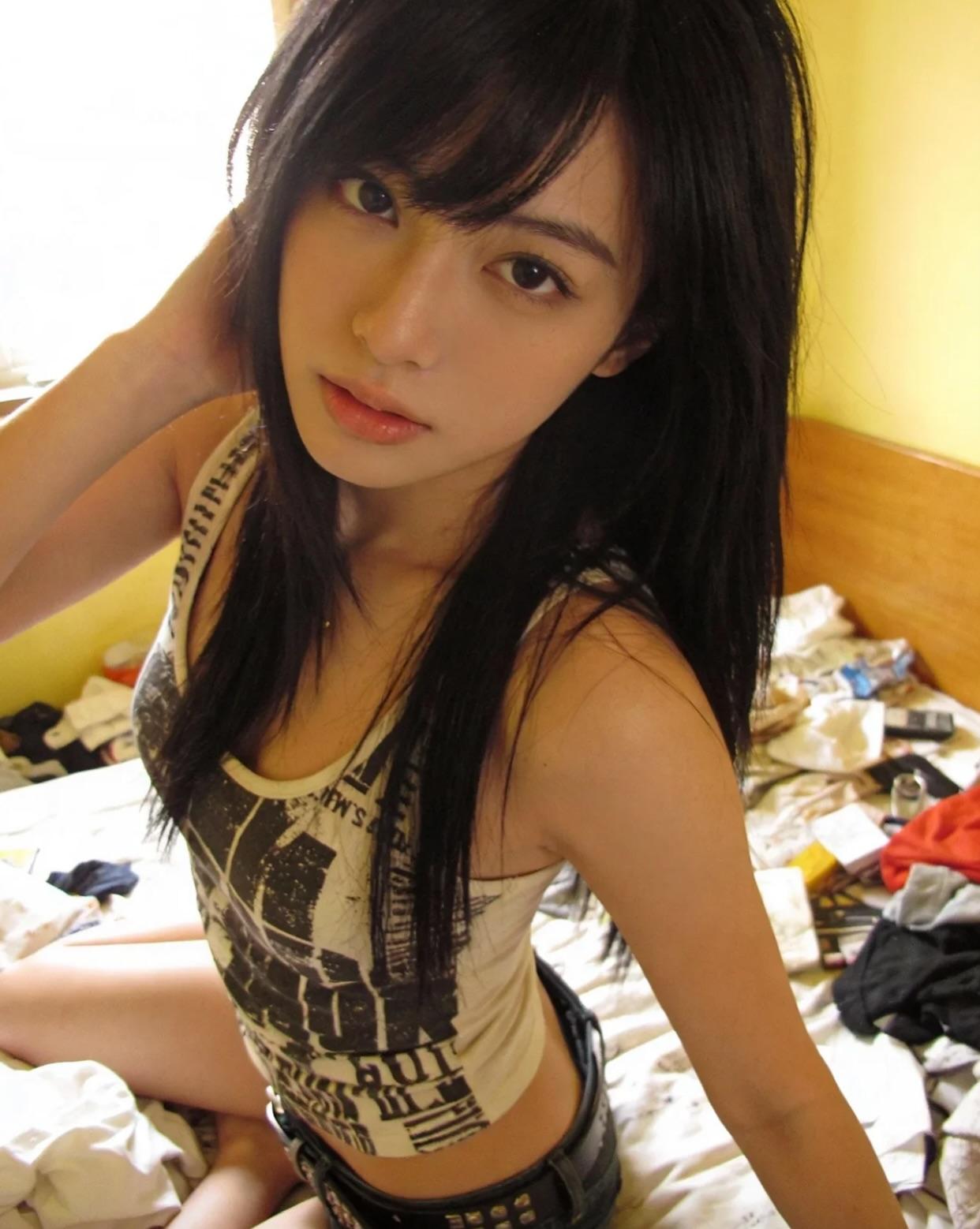 慵懒的午后，少女与猫共度时光🌞🐱猫系少女照甜系萌猫少女