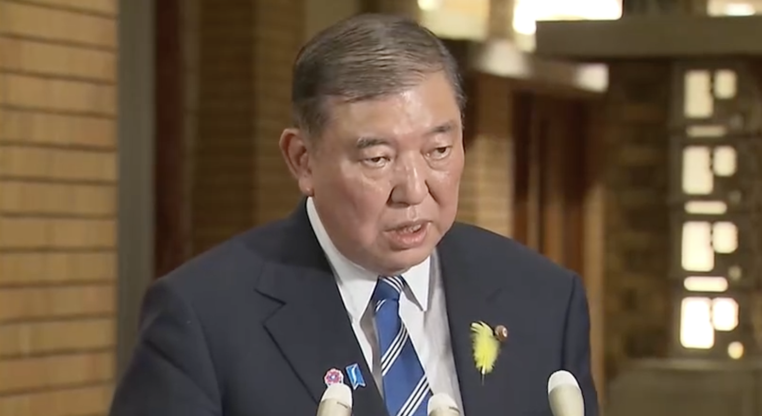 石破罕见批特朗普信息错误日本首相石破茂今晚在NHK的一档节目中罕见发声，公开对
