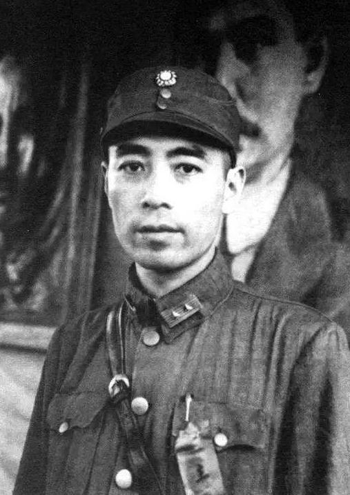 1943年，胡宗南打算给周恩来一个下马威，便给他设下了一场鸿门宴。谁知胡宗南的副
